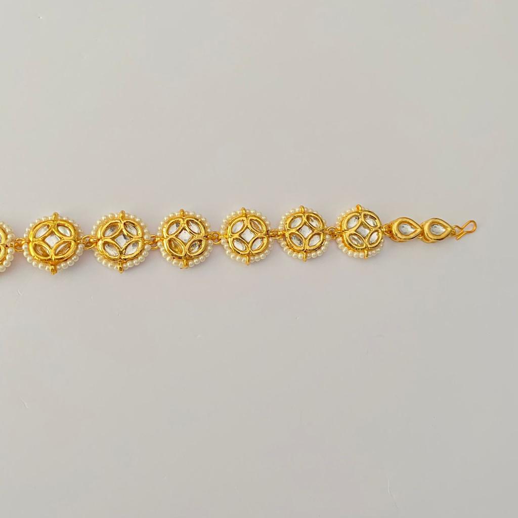 Gold-Plated White Kundan Handcrafted Mathapatti Bridal Set
