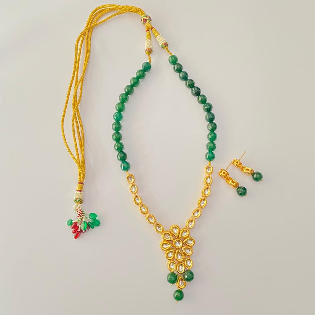 Kundan Emerald Floral Necklace With Earring latest Design