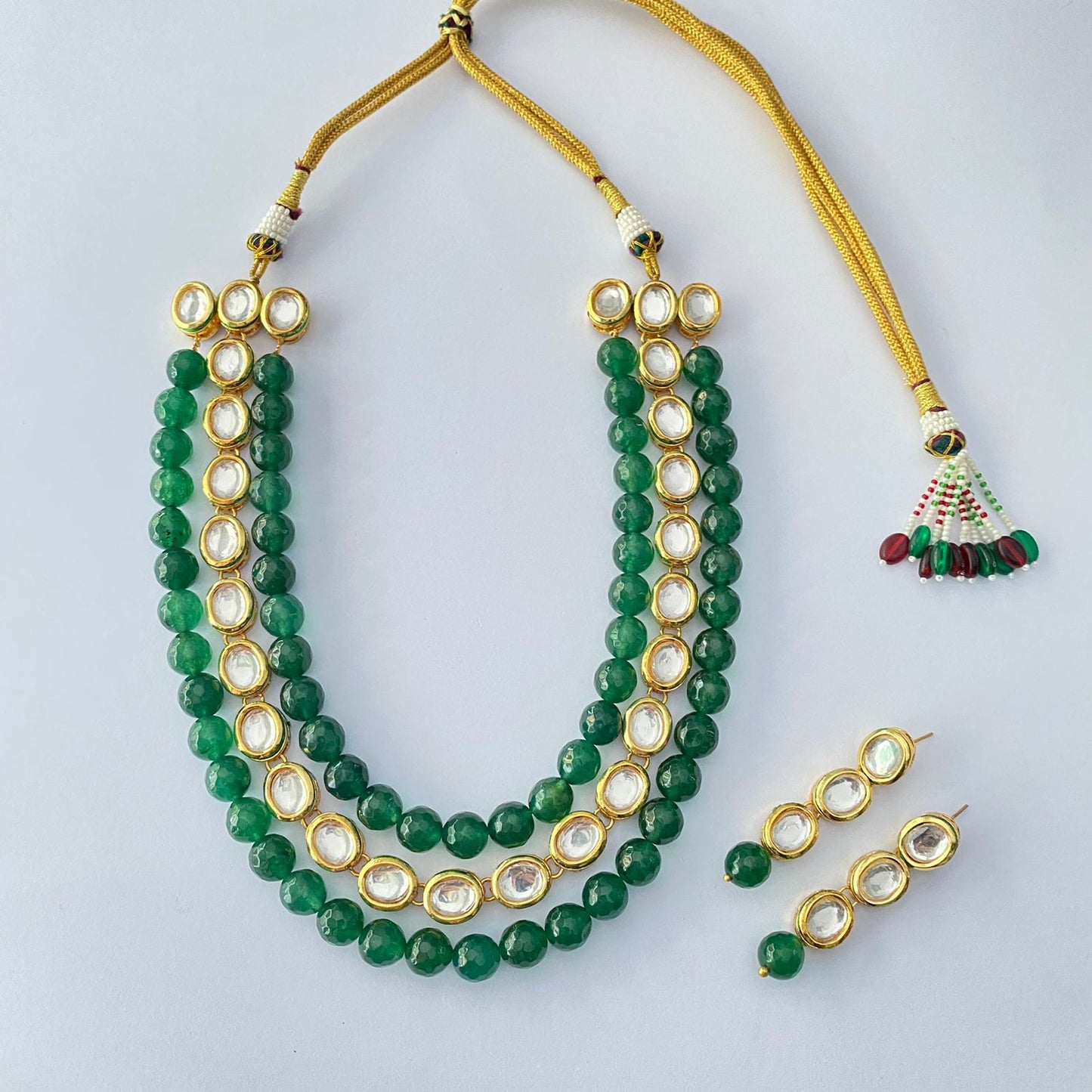 Kundan Polki Off White Pearl Hand Made Latest Design Necklace For Women.