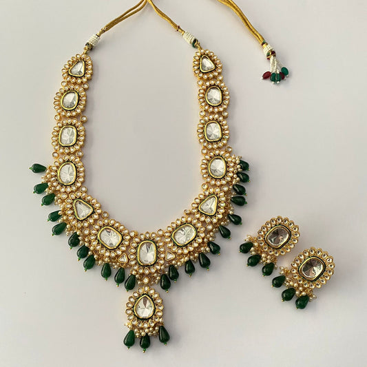 Emerald Kundan Bridal Necklace Set