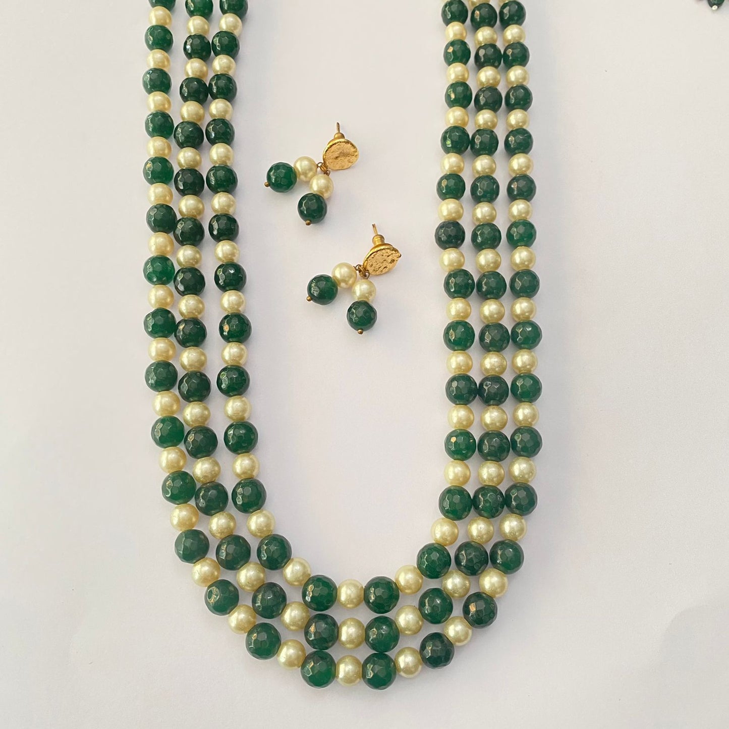 3 String Emerald Pearl Necklace