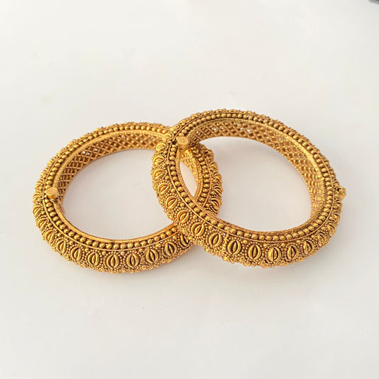Gold Plated New Design Bangle