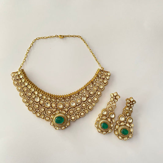 Green stone Antique Gold fusion Necklace