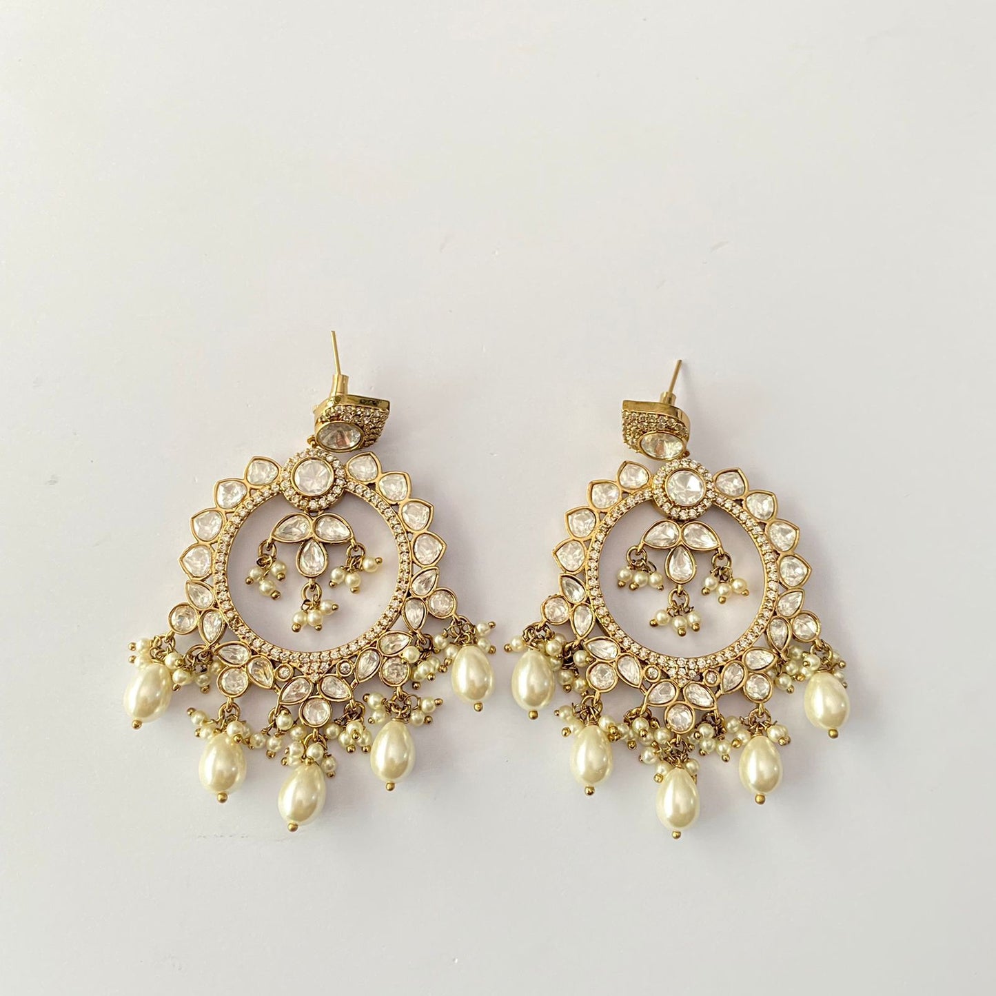 Antique Gold White Kundan Earring