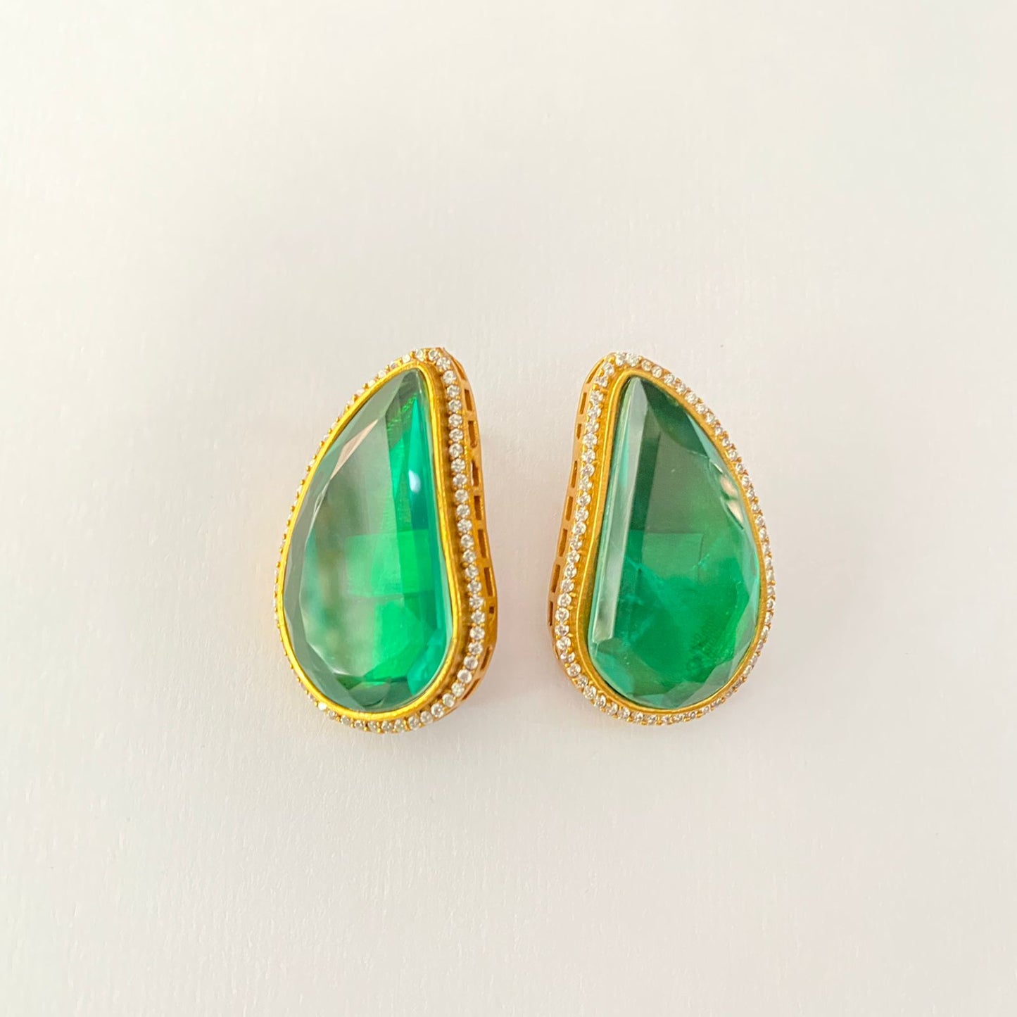 Emerald Stone Antique Fusion Stud Earring