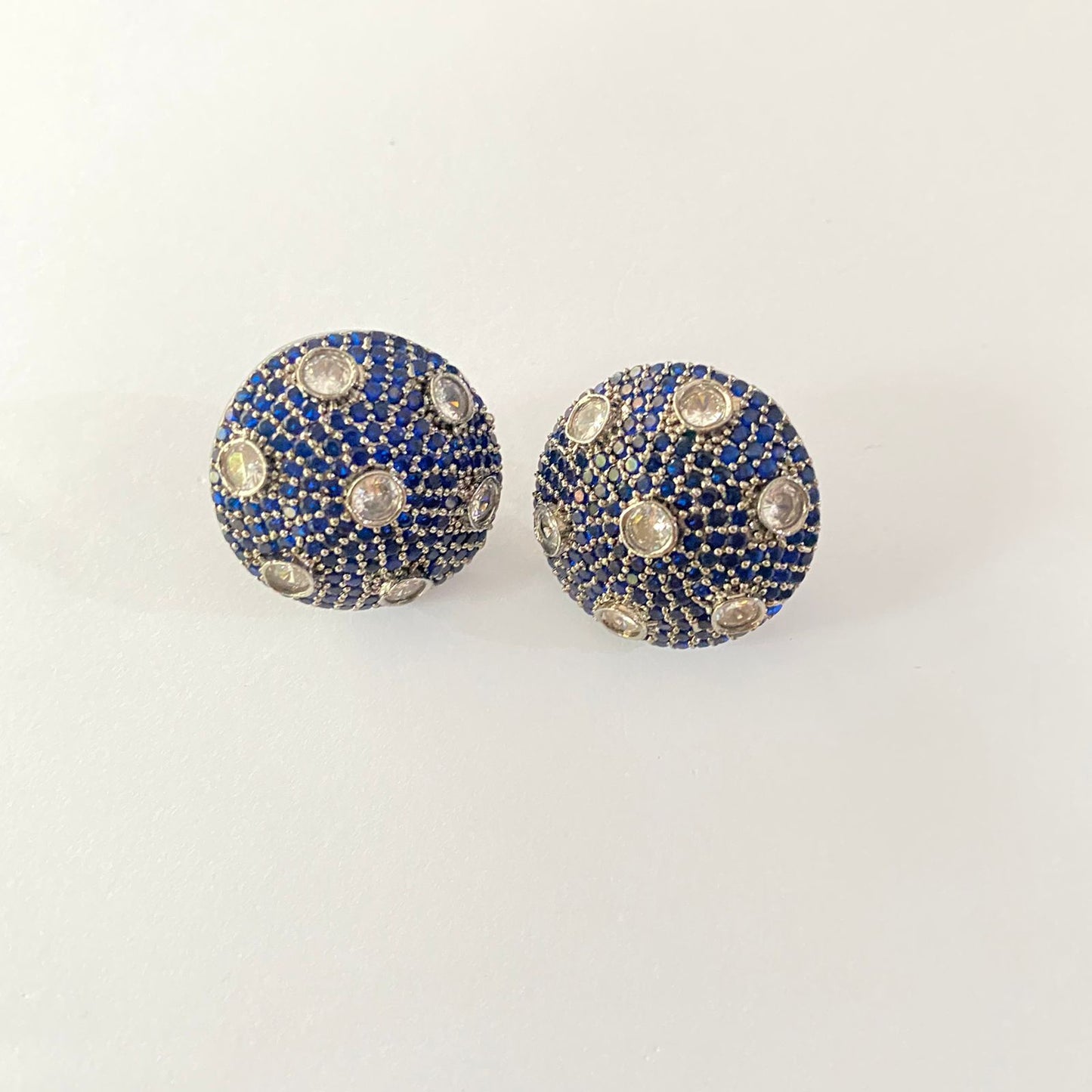 Round Blue Stone Victorian Back Clip Stud Earring