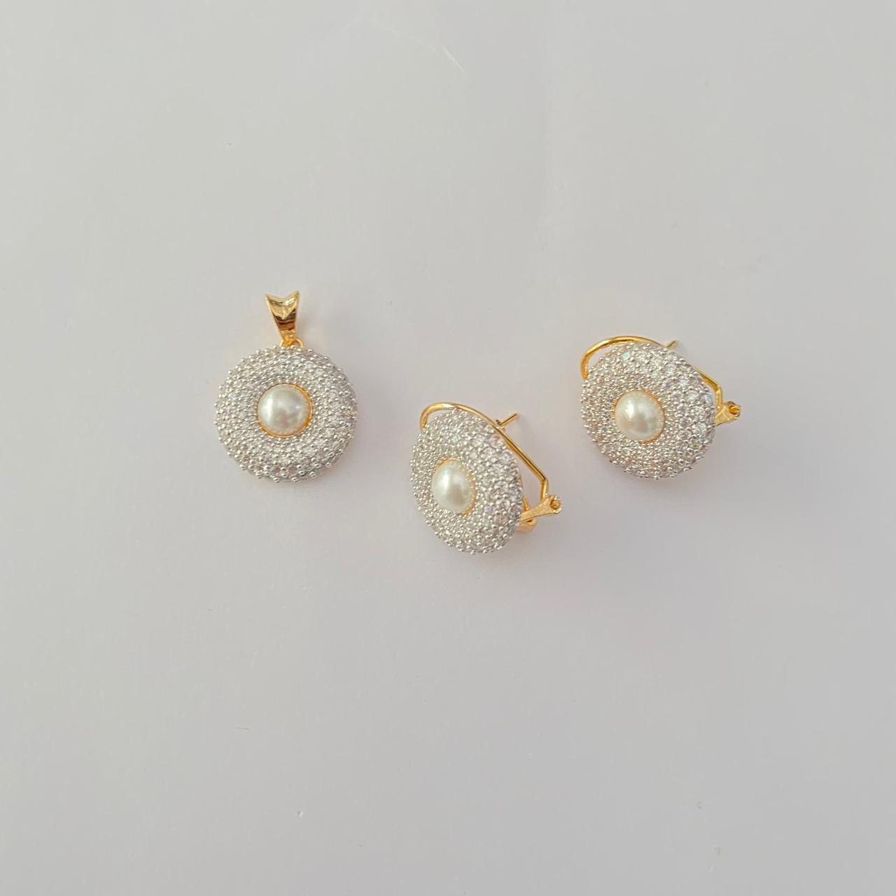 Diamond Pearl Gold Plated Classic with back clip Pendant set