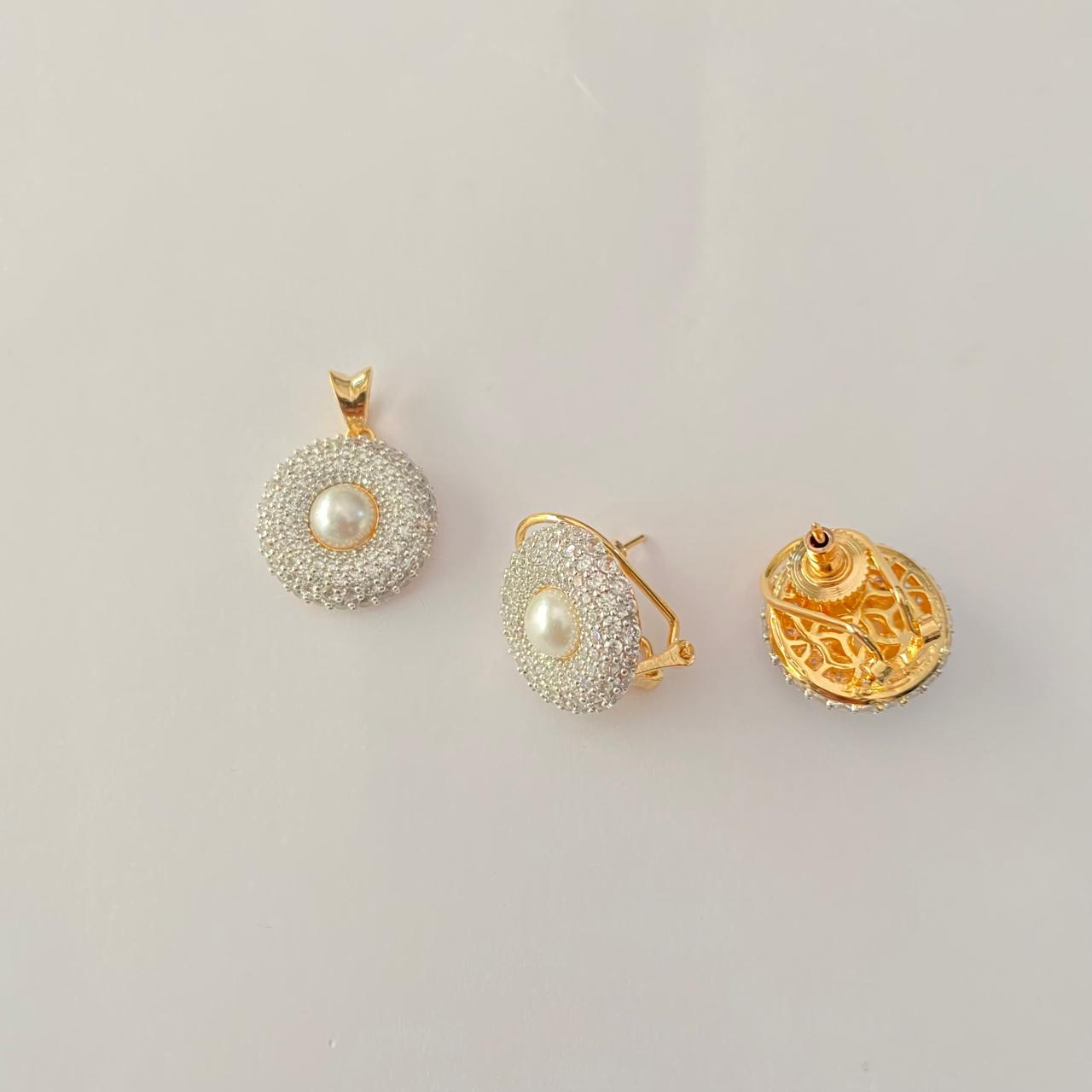 Diamond Pearl Gold Plated Classic with back clip Pendant set