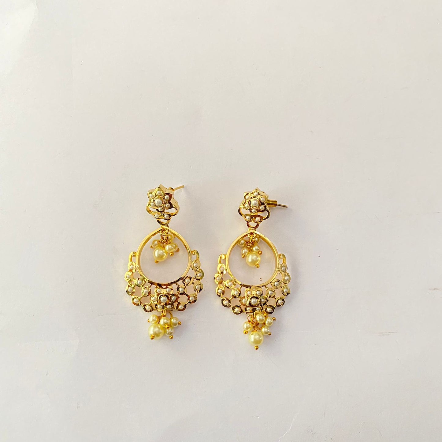 White Pearl Gold Plated Jadau Earring
