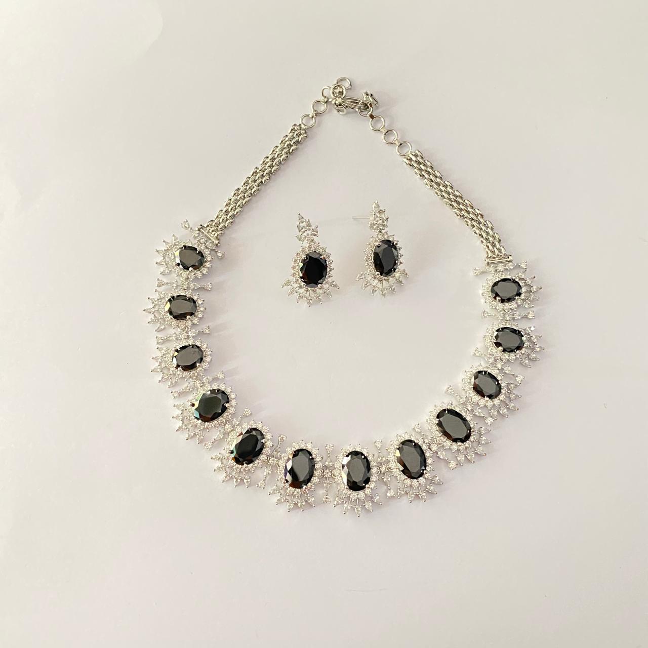 Black Diamond Classic necklace Set