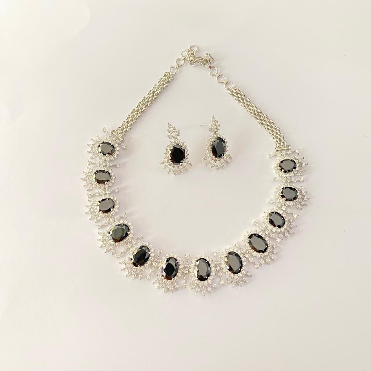 Black Diamond Classic necklace Set