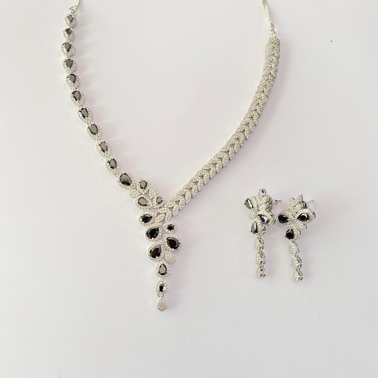 Black Diamond silver plated Classic necklace Set