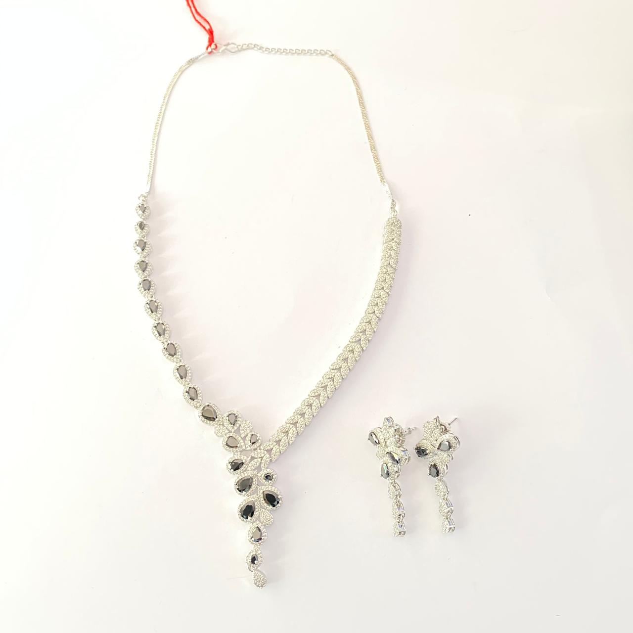 Black Diamond silver plated Classic necklace Set
