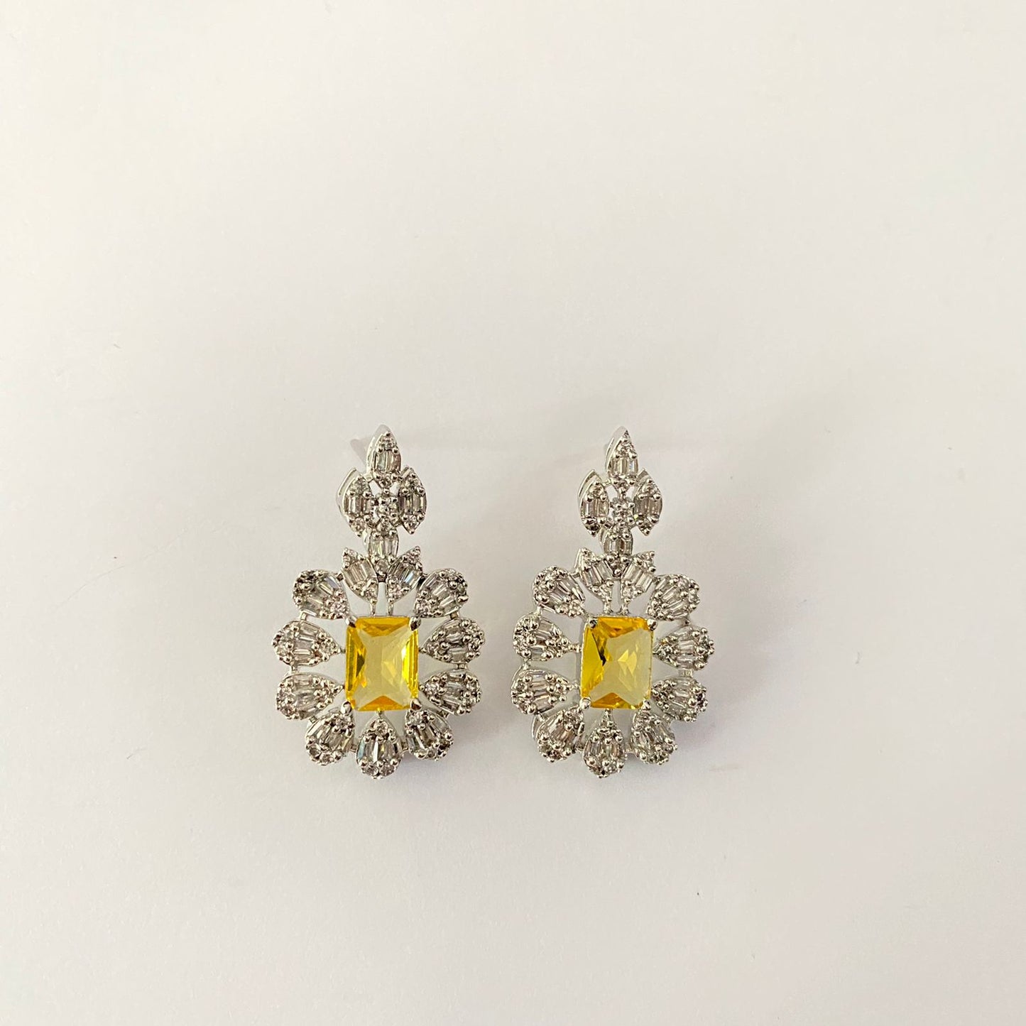 Diamond yellow classic Necklace Set