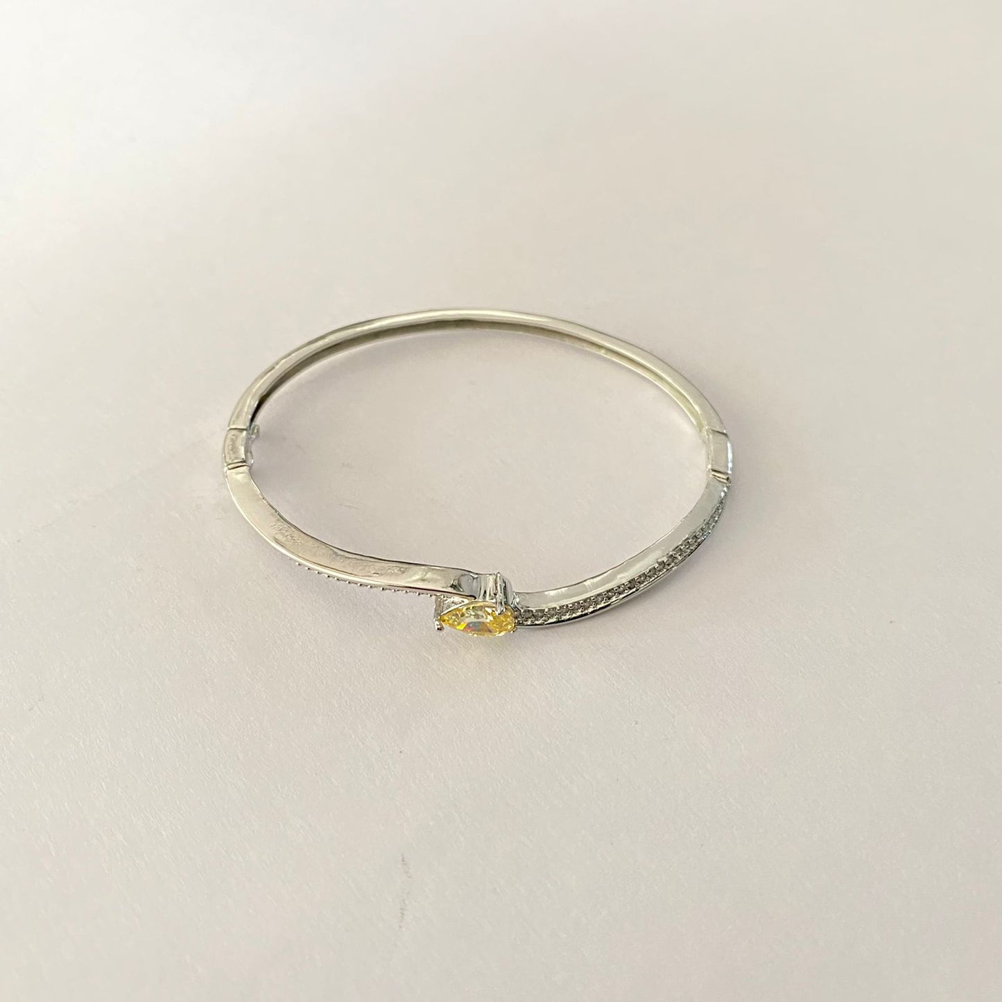 Silver Plated Yellow Single Stone Sleek Bracelet