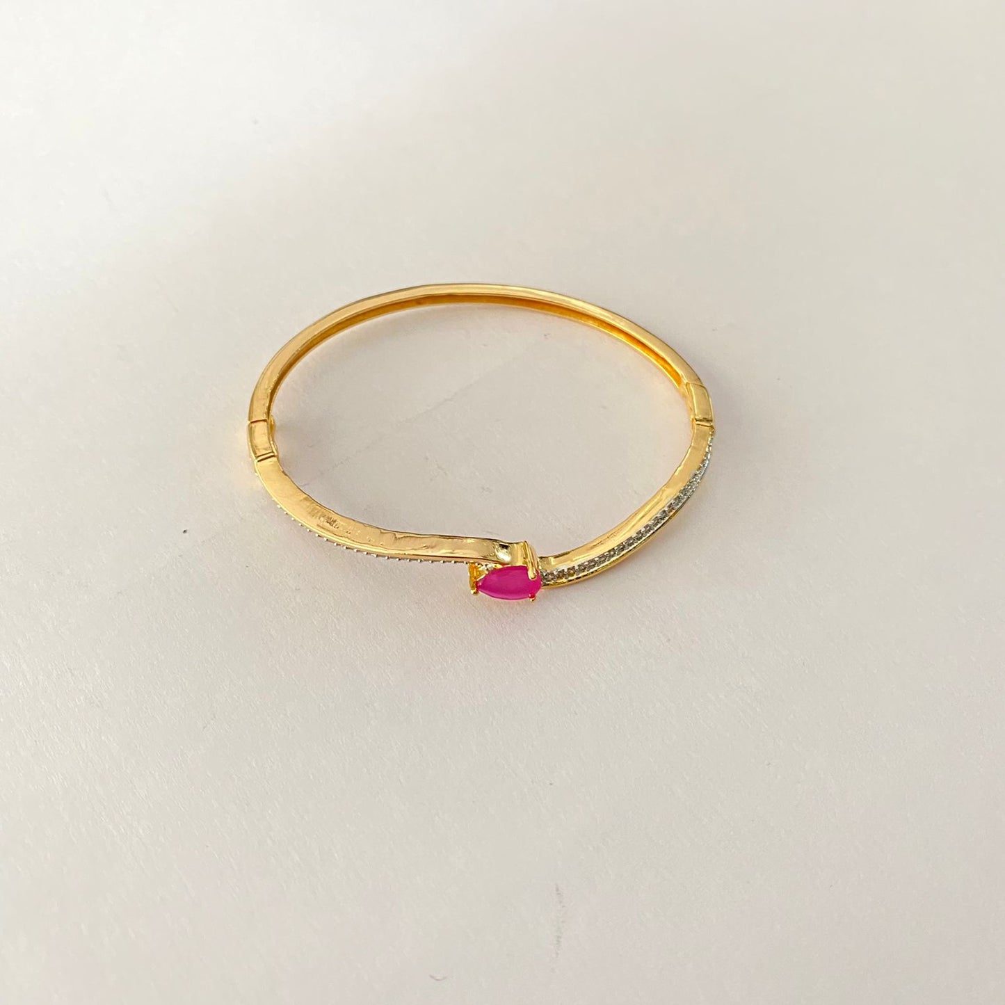 Pink Single Stone Sleek Bracelet