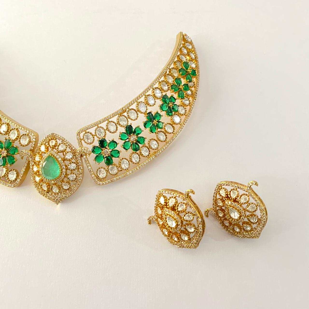 Finest Polki Emerald Kundan Necklace with stud