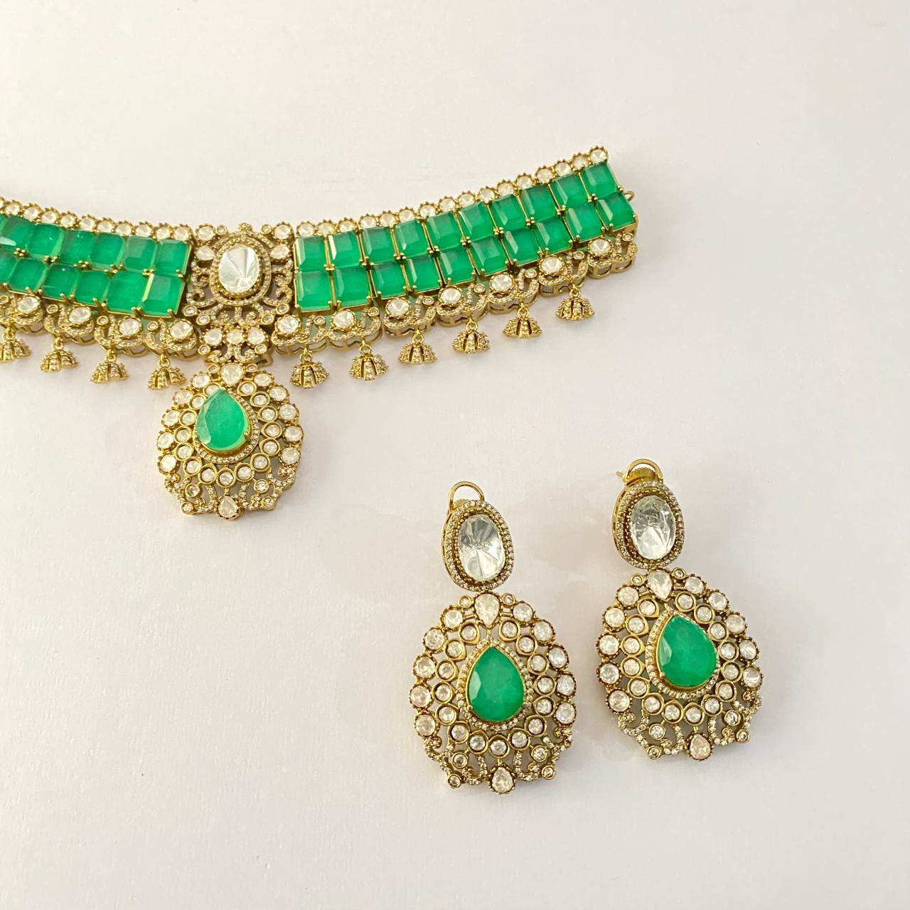 Royal Emerald Kundan latest design necklace Set