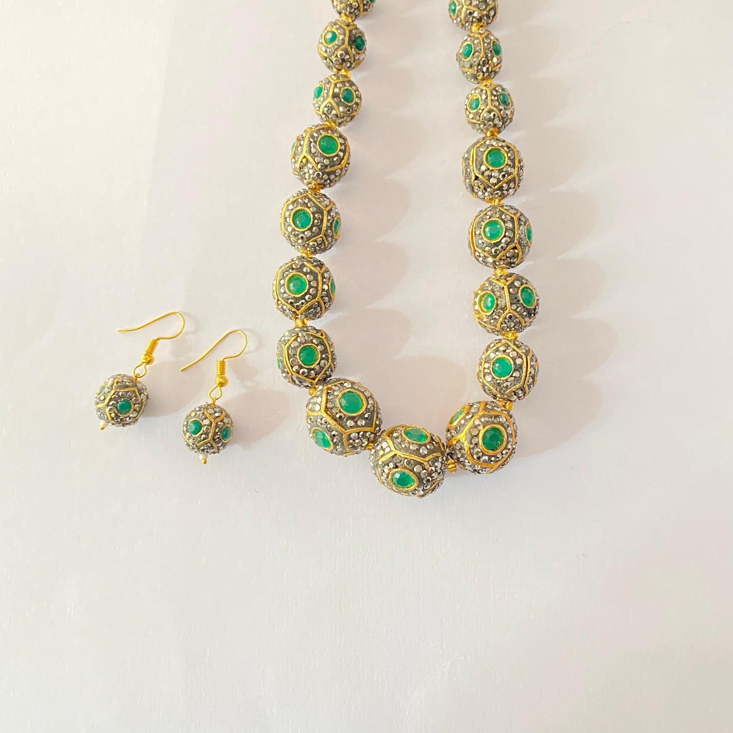 Emerald Matar Mala Necklace Set