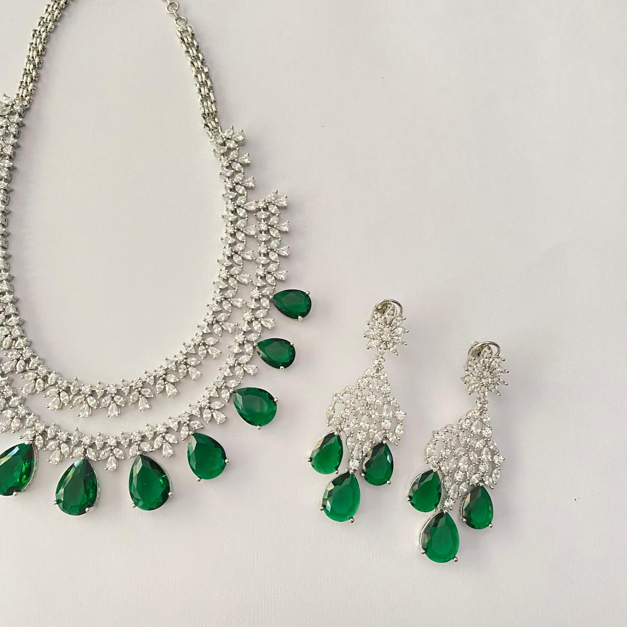 Emerald Silver Plated Layer Necklace Set
