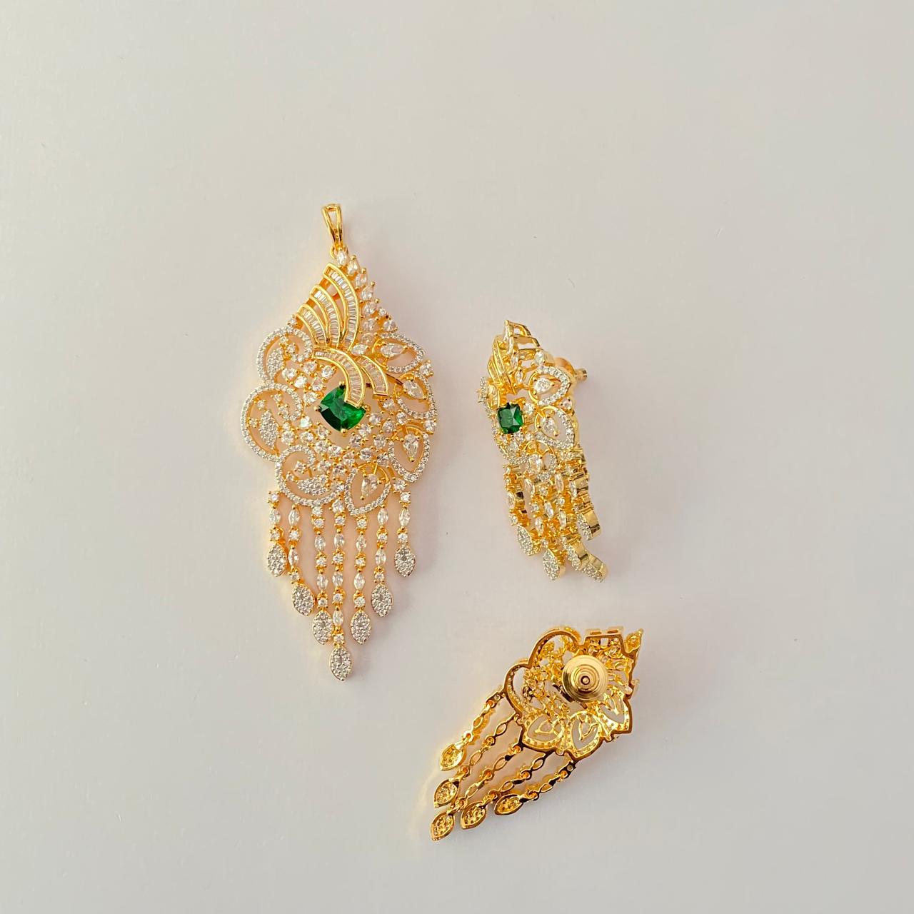 Emerald Gold Plated Big Pendant Set