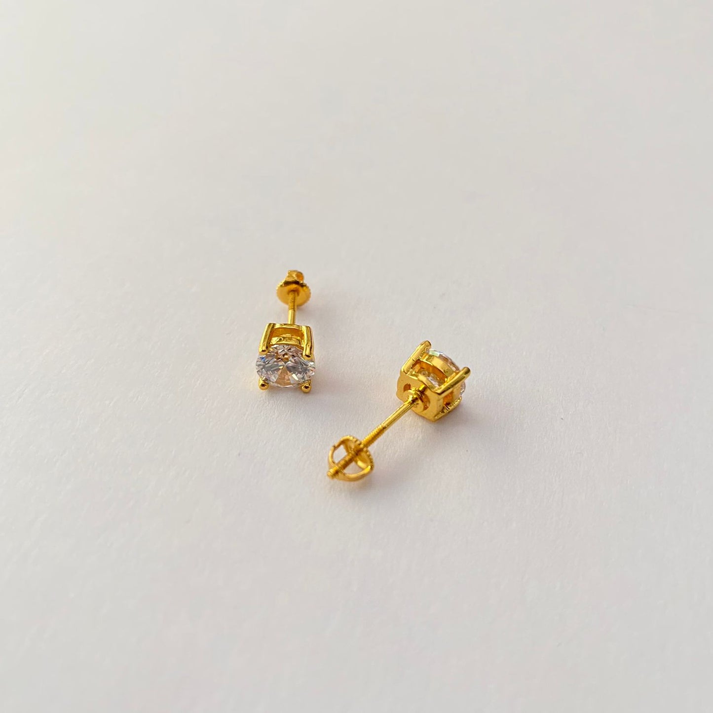 Single Stone with Square Framework Back Screw Solitaire