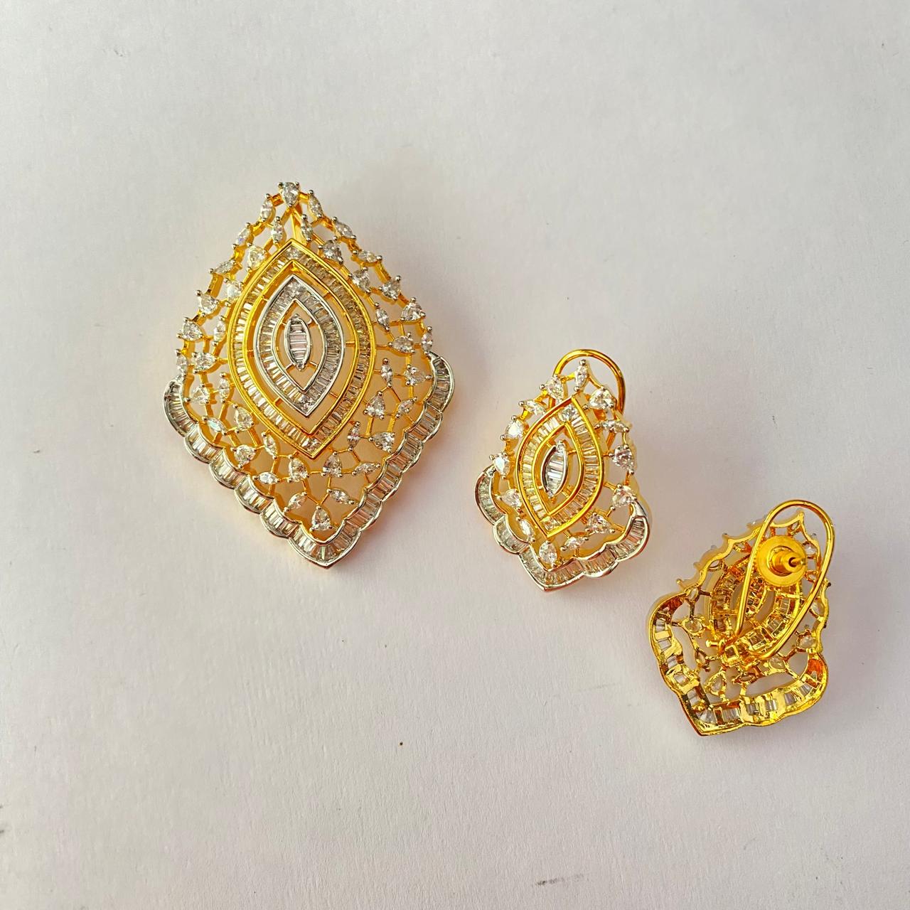Marquise Shaped Frame Diamond Pendant Set