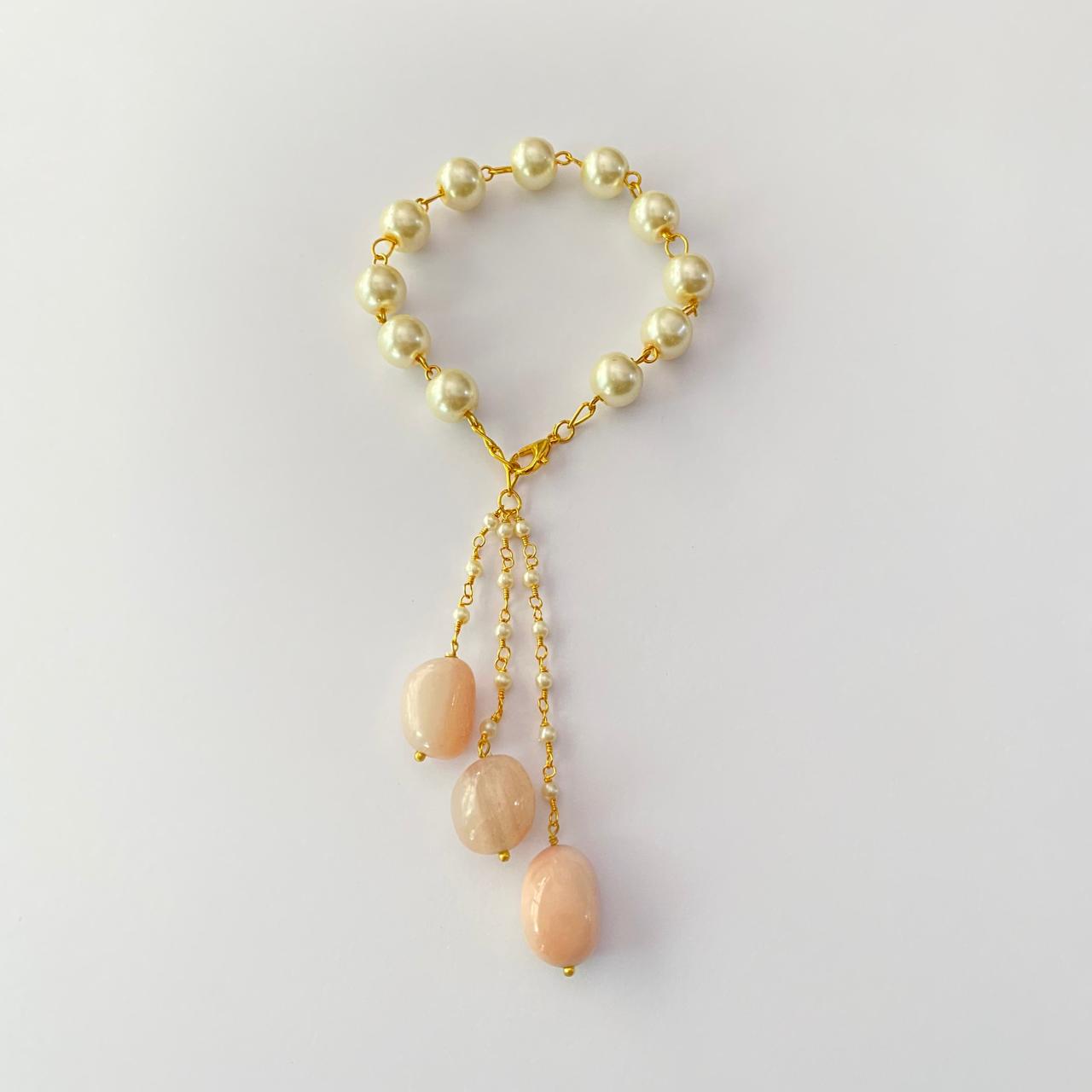 GOLD PLATED CHAIN PEACH STONE LUMBA RAKHI FOR WOMEN