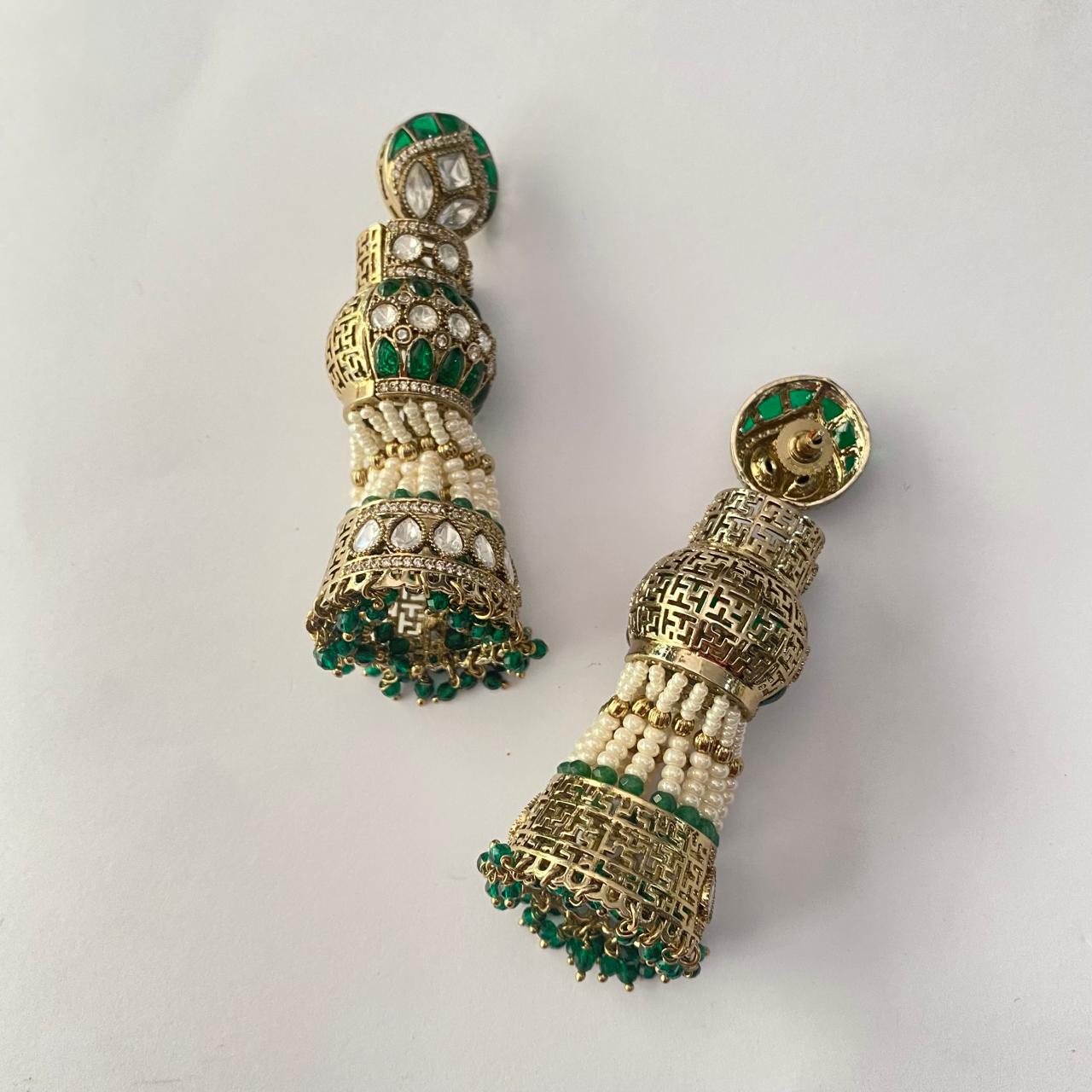 Emerald Antique Gold Plated Moissanite Jhumka Earring