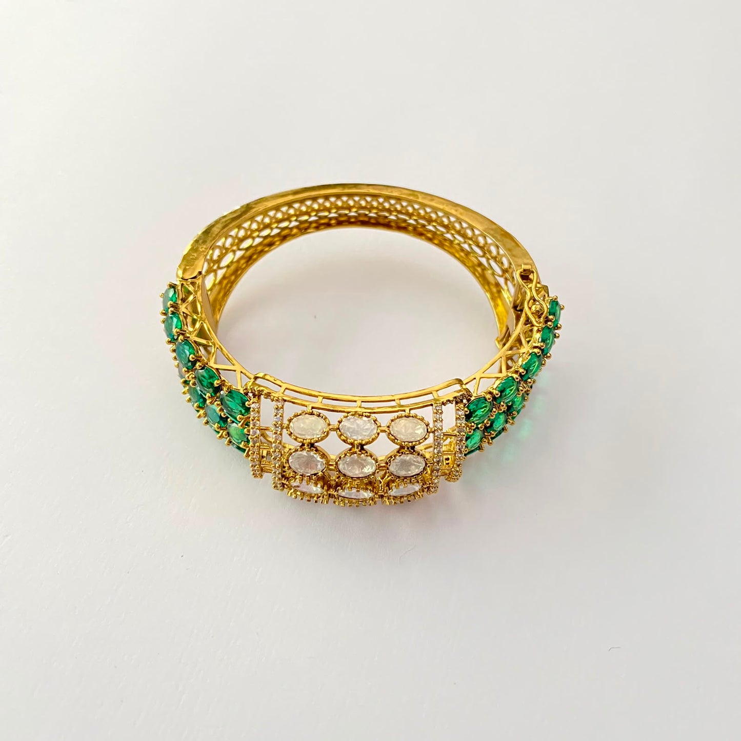 Moissanite Antique Gold Green Bracelet