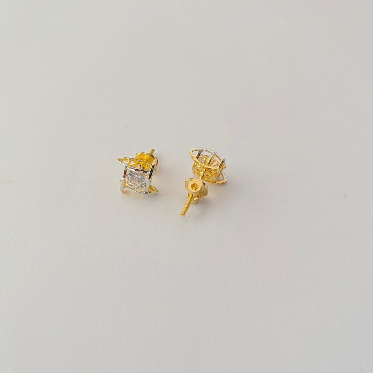 Round Shape Single Stone With Open Work Crisscross Square Frame Gold Plated Solitaire