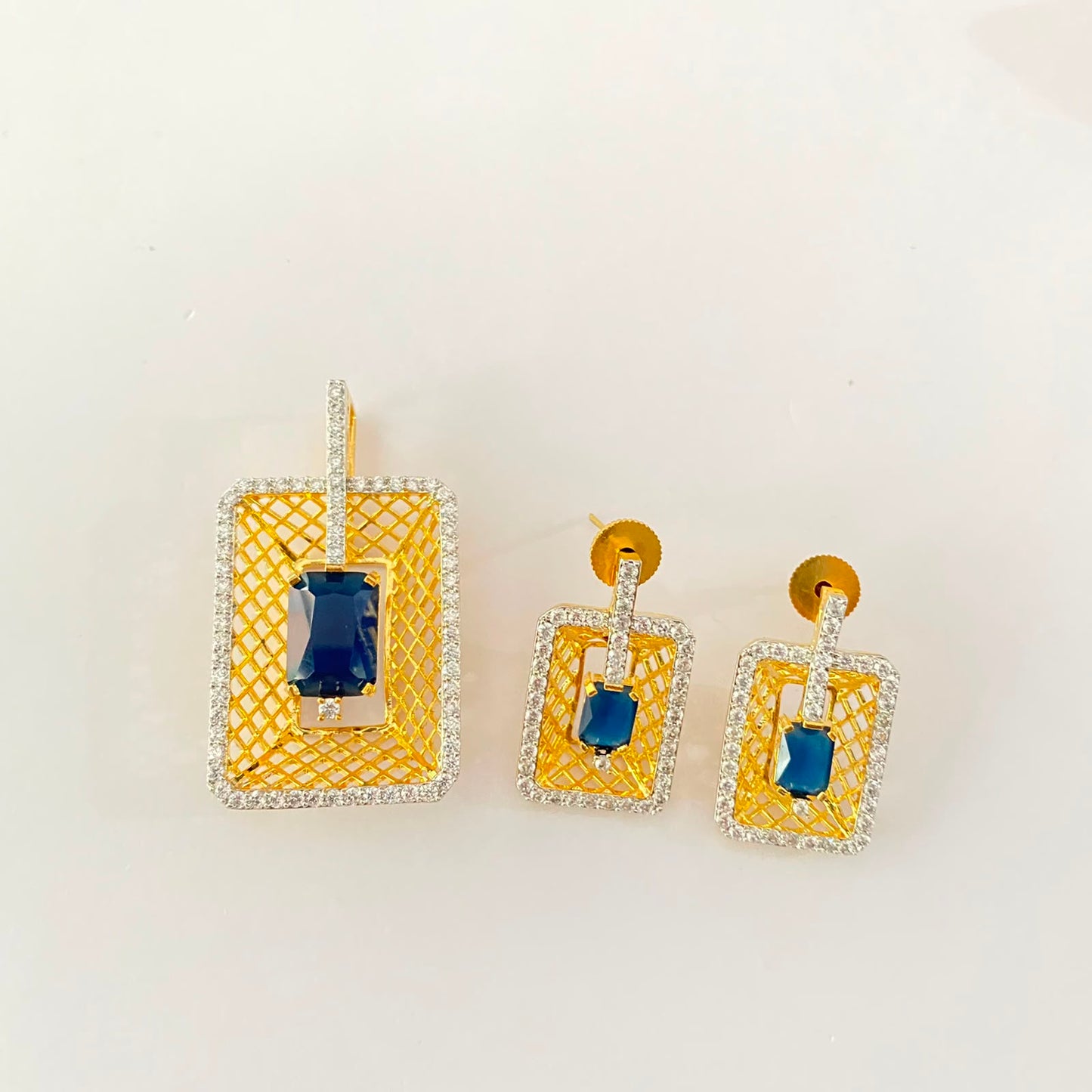 Blue Stone New Design Gold Plated Pendant Set