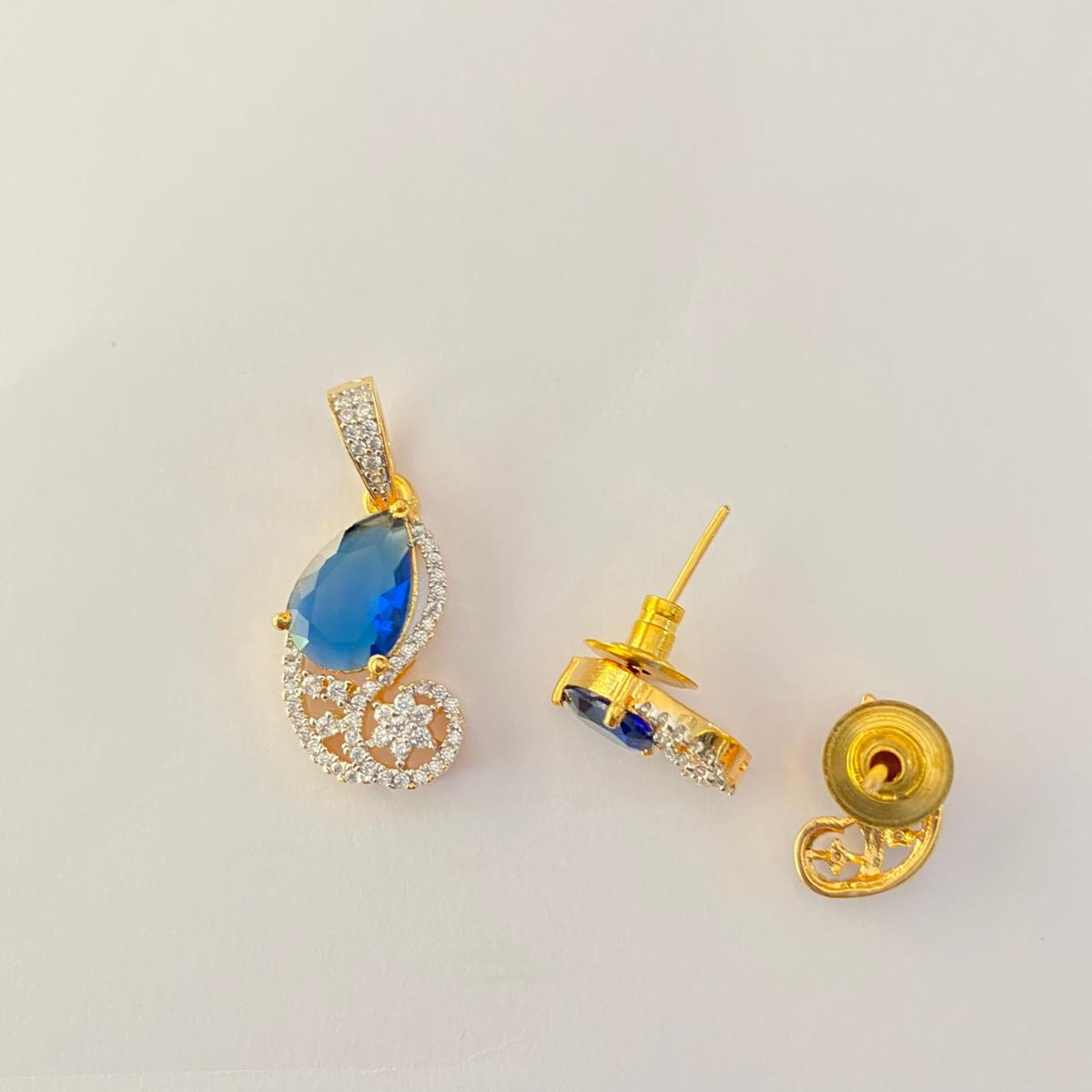 Blue Stone Gold Plated Diamond Pendant Set