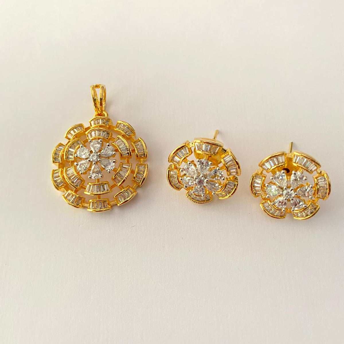 Small Gold Plated Floral Pendant Set