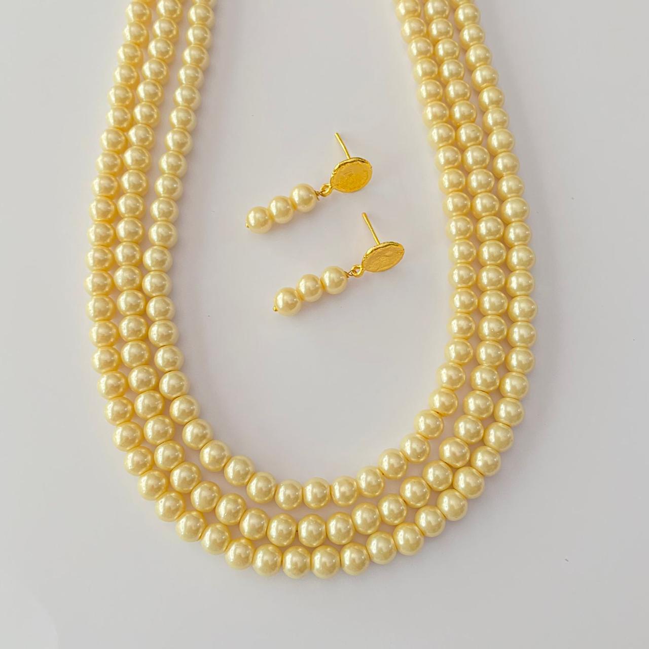 Three Line Off White Necklace Set