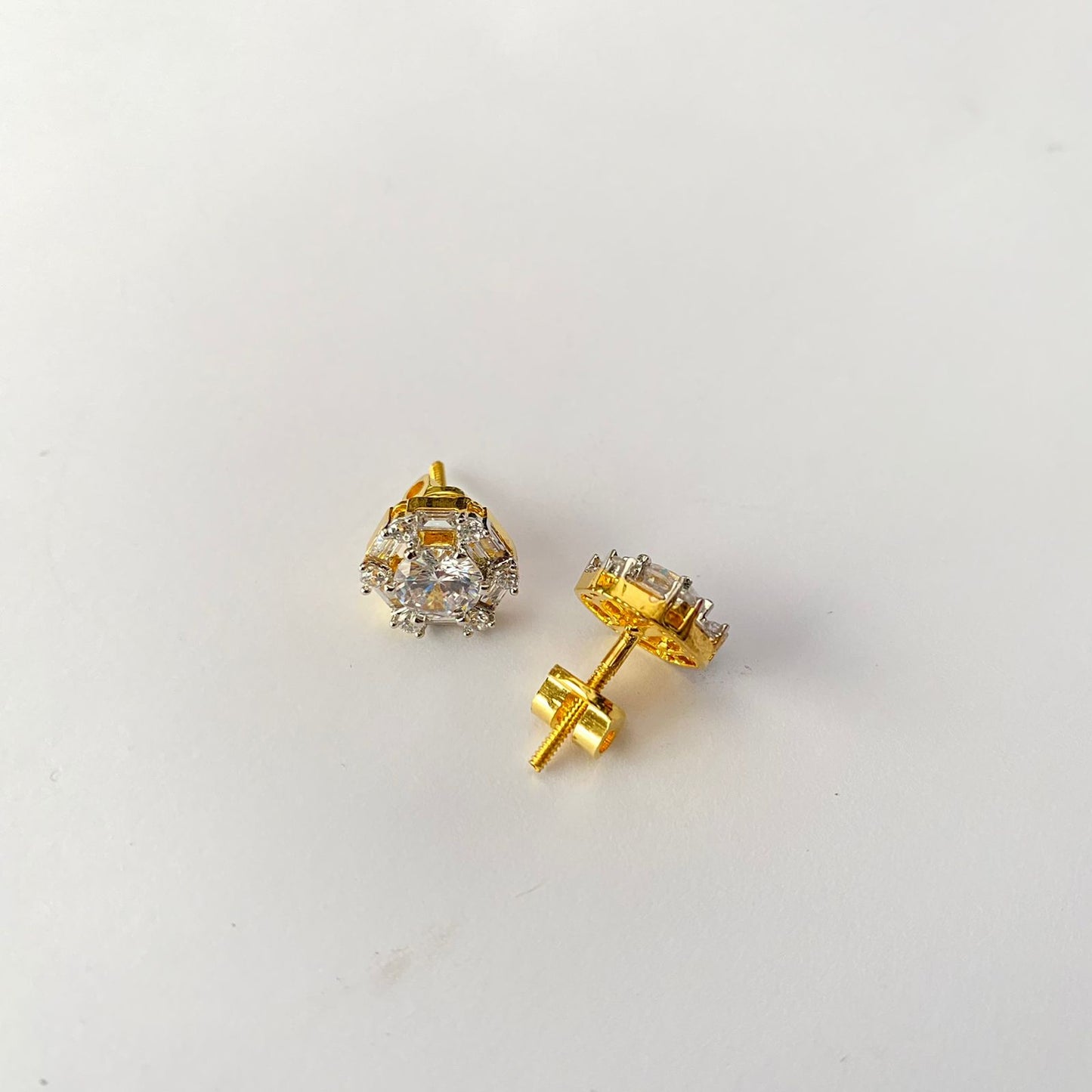 Diamond Gold Plated Back Screw Solitaire