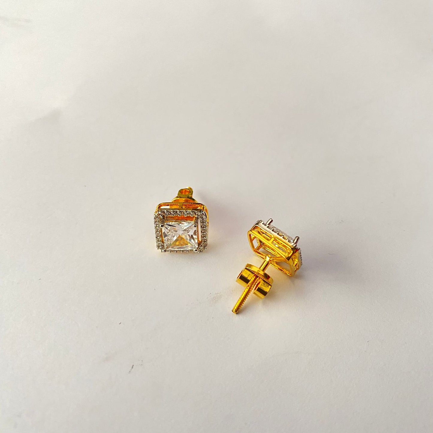 Square Shape Gold Plated Back Screw Solitaire