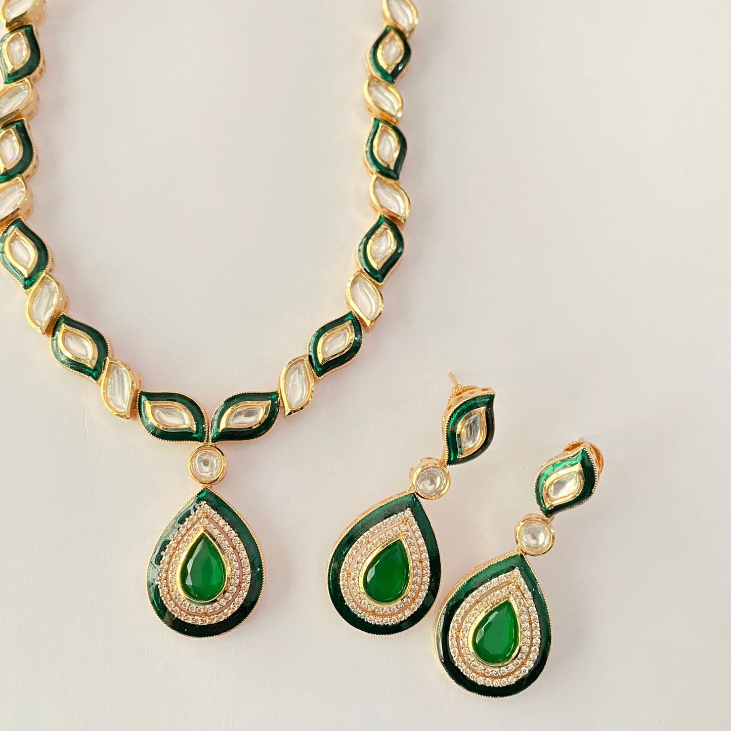 Gold Plated Kundan Green Sleek Necklace Set