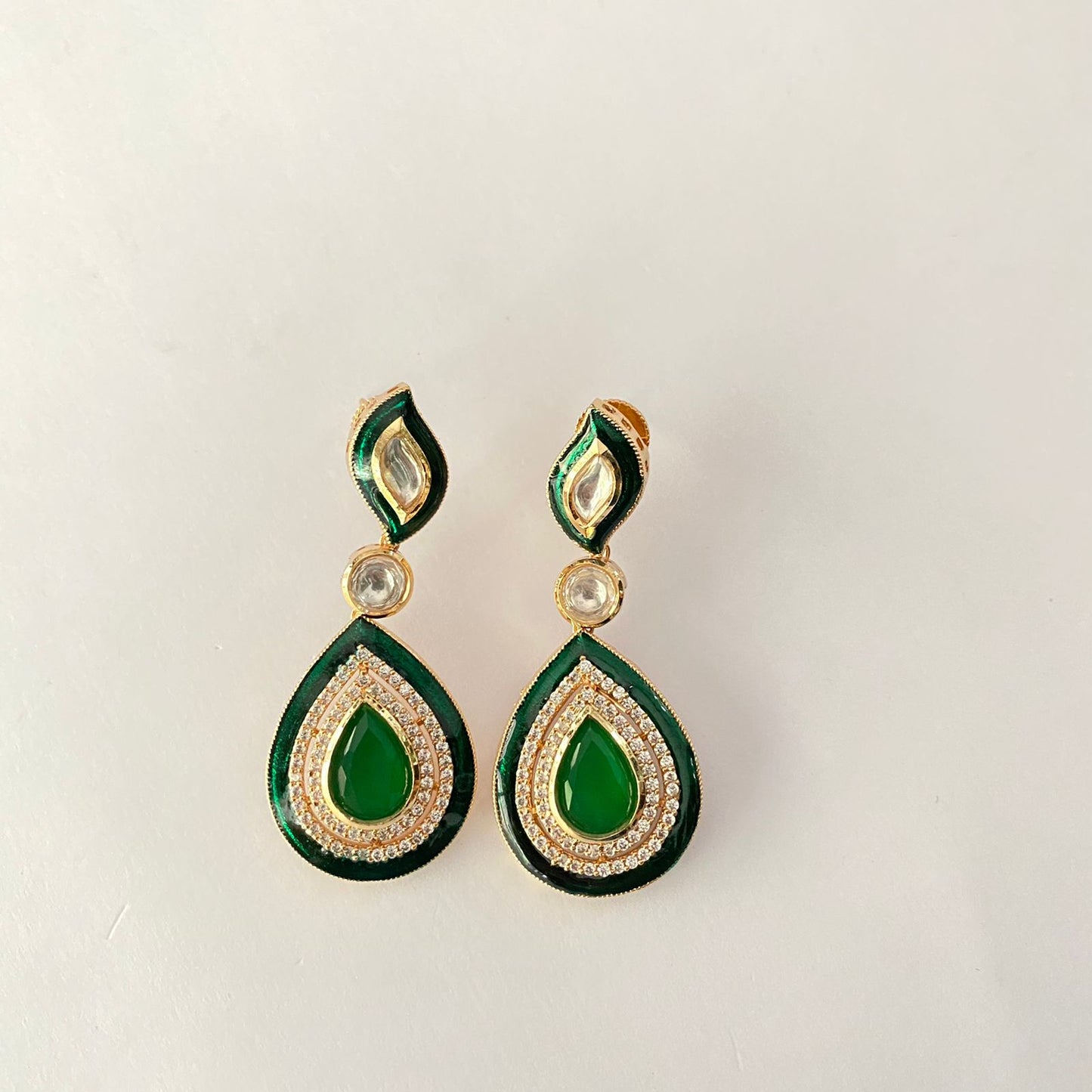 Gold Plated Kundan Green Sleek Necklace Set