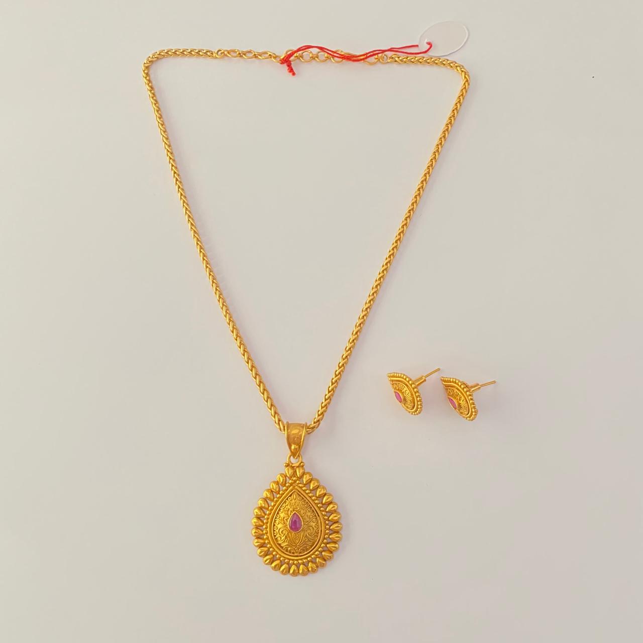Antique Gold Plated Ruby Stone Pendant Set