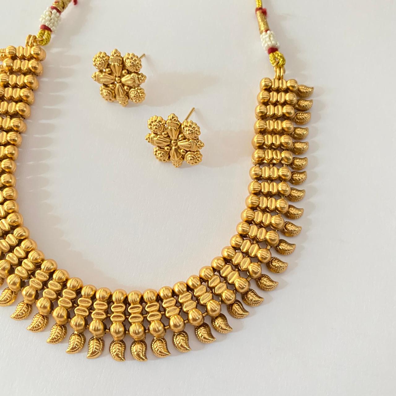 Gold Plated Sleek Necklace Set