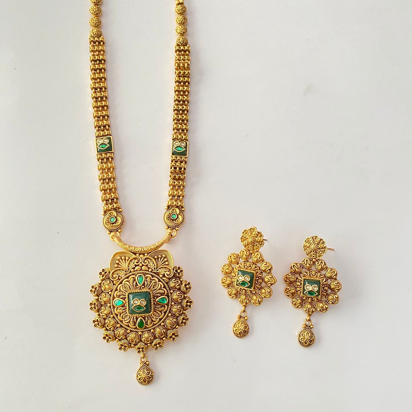 Long Antique Gold Plated Green Necklace Set