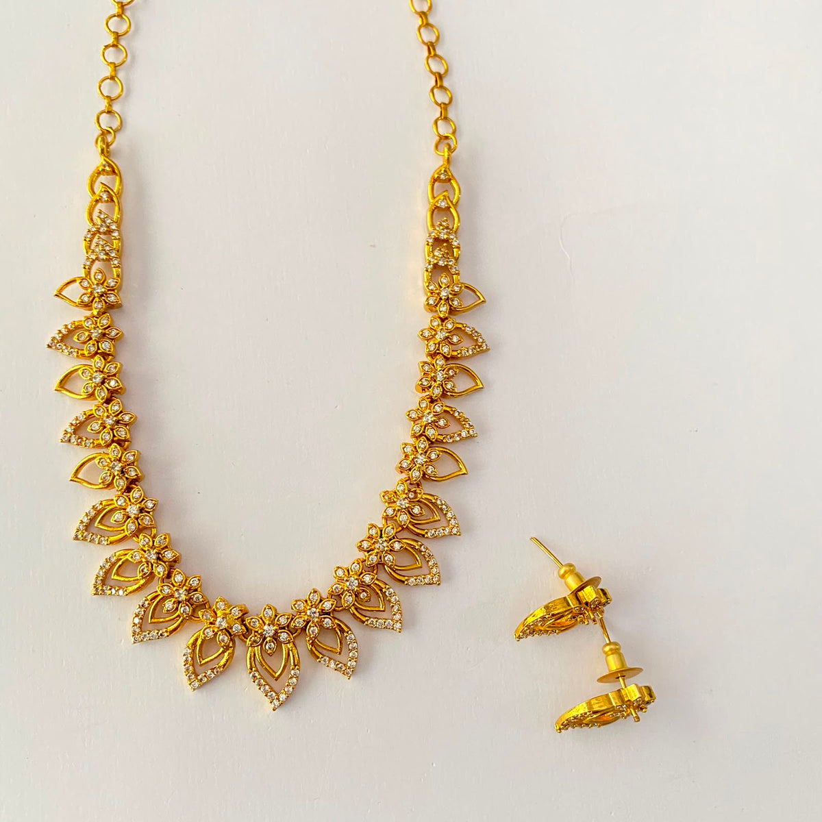 Antique Gold Diamond Necklace Set