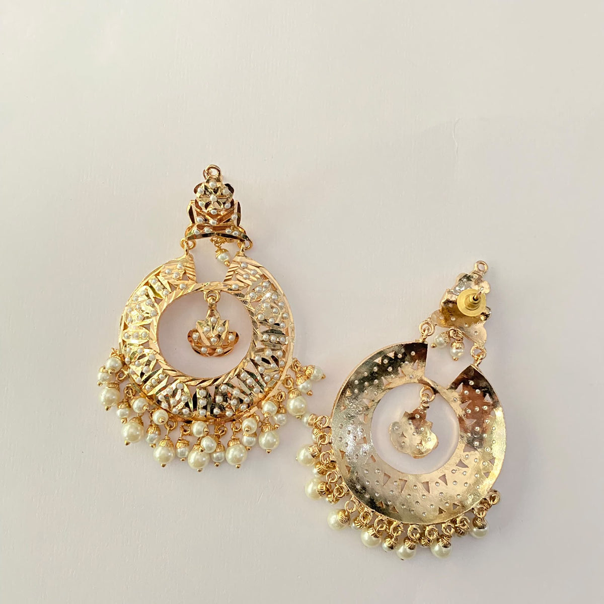 White Jadau Pearl Chand Bali