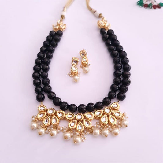 Black Stone Pearl Short Necklace