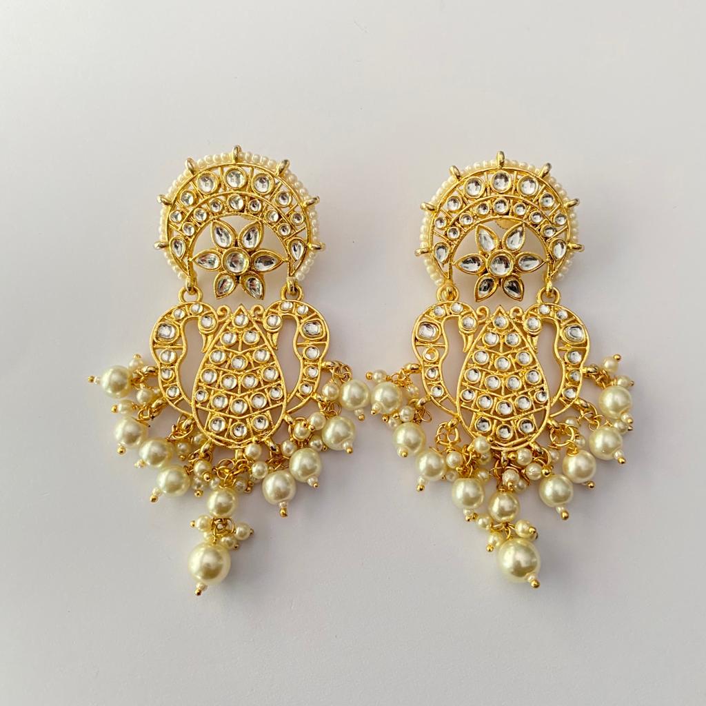 POLKI WHITE PEARL WITH GOLD PLATED TRADITIONAL EARRING
