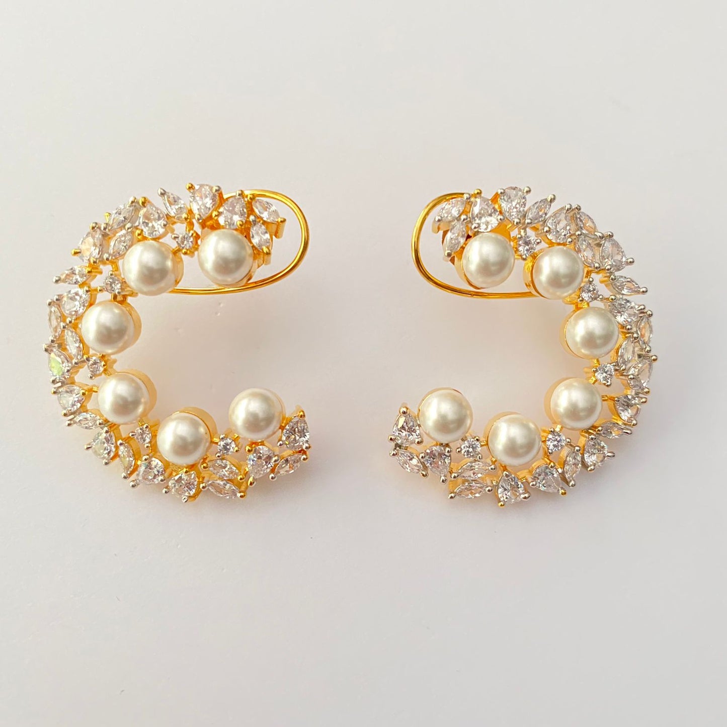 Diamond  pearl gold plated earring with back clip