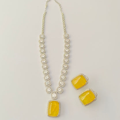 YELLOW AD STONE NECKLACE WITH BACK CLIP EARRING