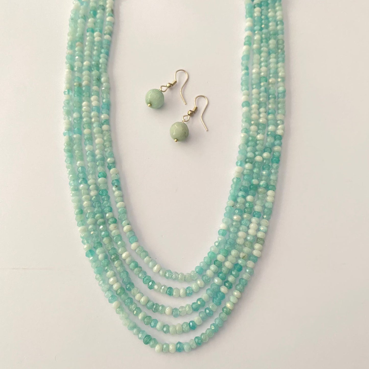 Light Blue Pearl Necklace Set.