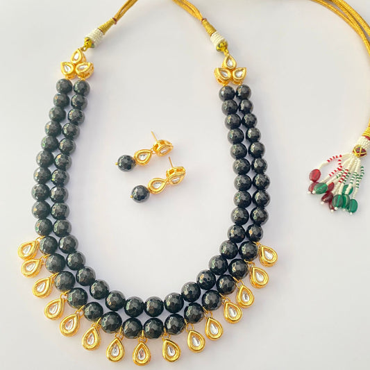 Black Stone Kundan Necklace